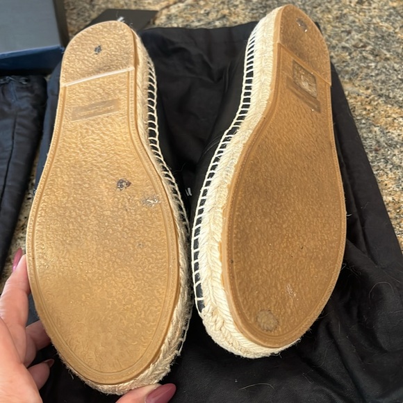 YSL logo embossed leather espadrilles - Picture 6 of 8